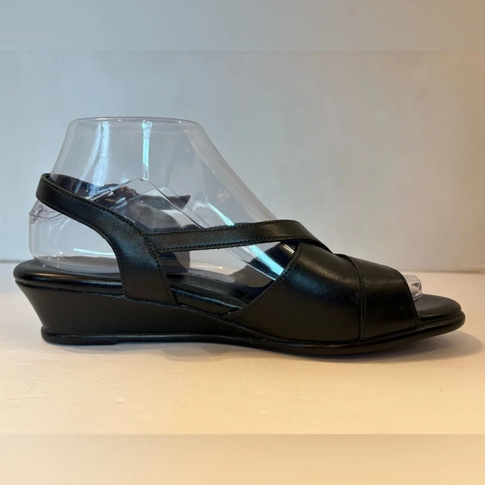 SAS Caress black leather cross strap open toe wedge sandal size 8.5 N
